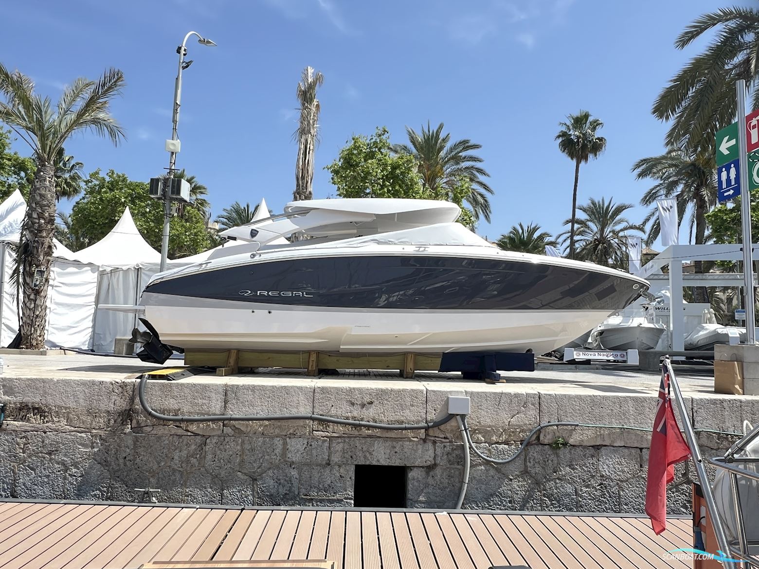 Regal LS6 Bowrider
