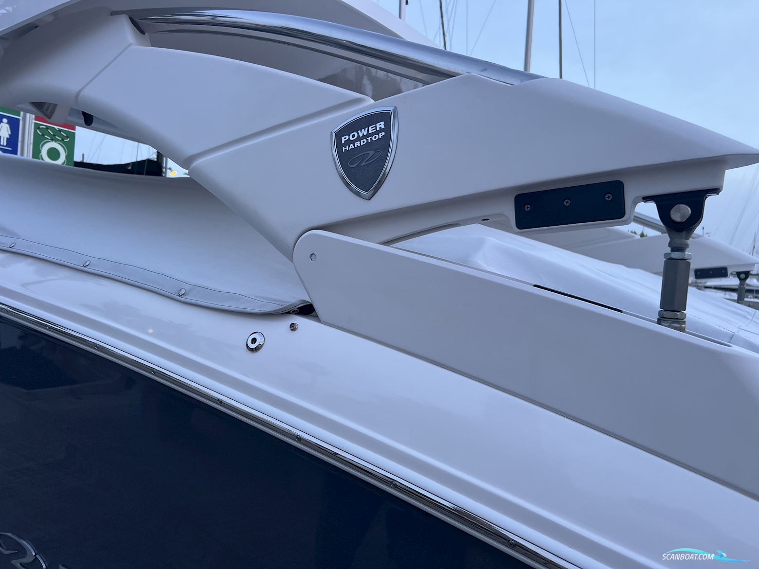 Regal LS6 Bowrider
