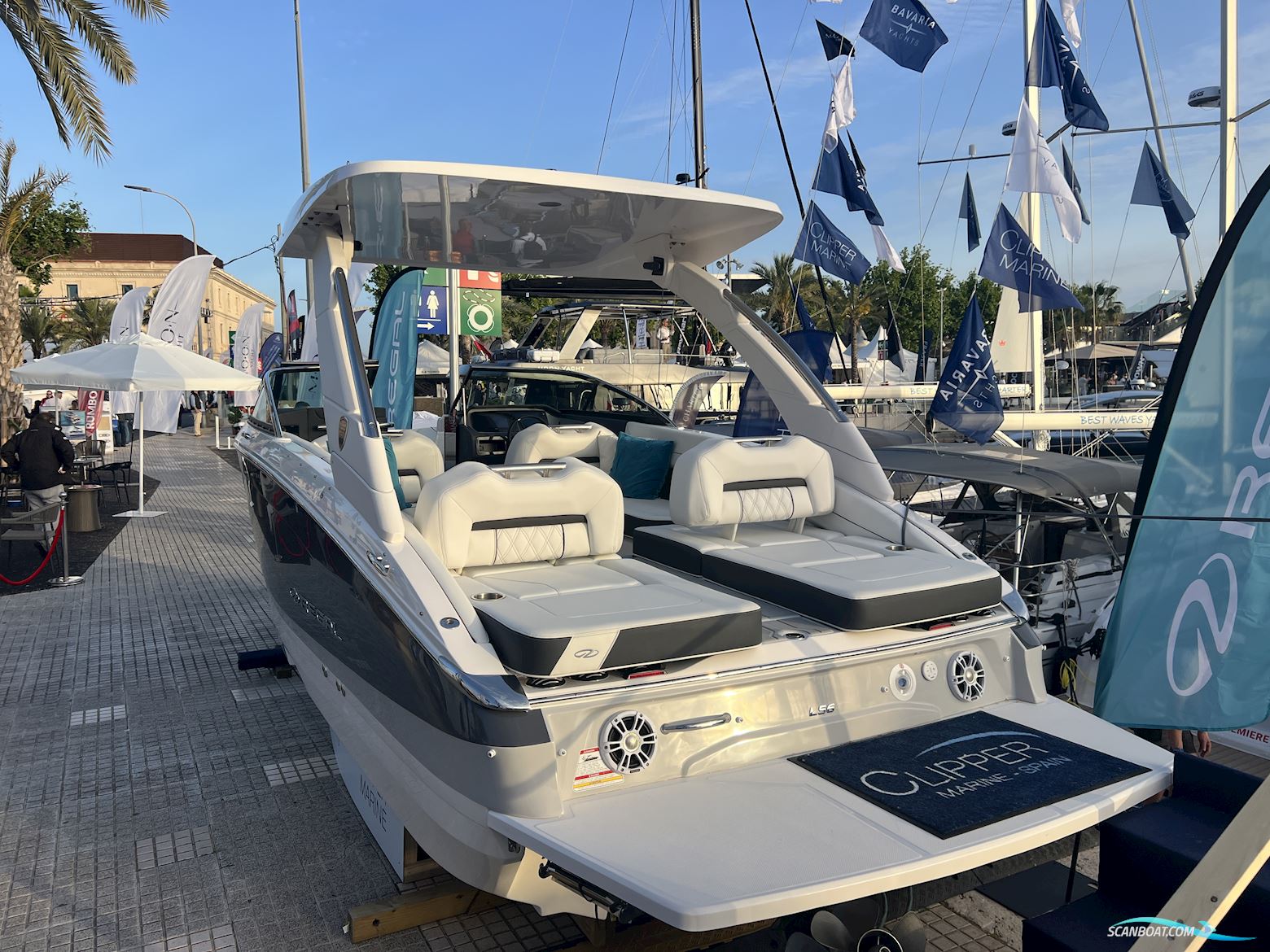 Regal LS6 Bowrider