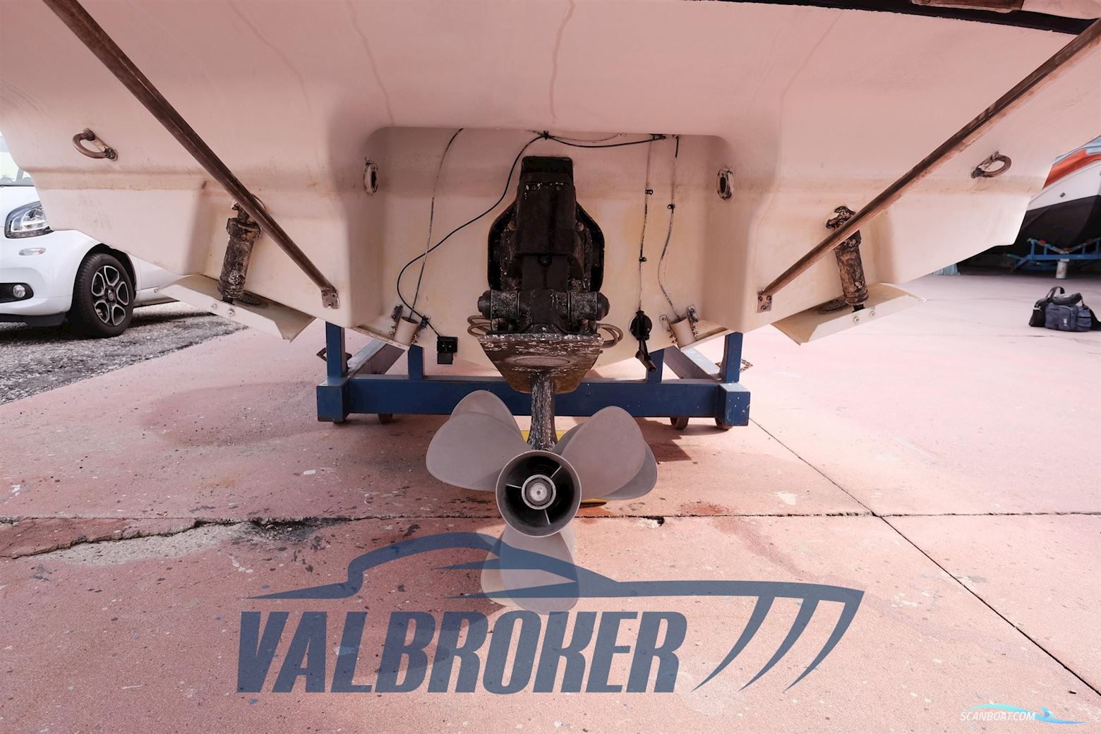 Regal Marine Commodore 2665