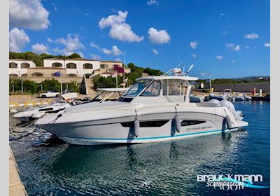 Regal Sav 33 Motorboat 2022, with Yamaha Motor Company engine, Italy