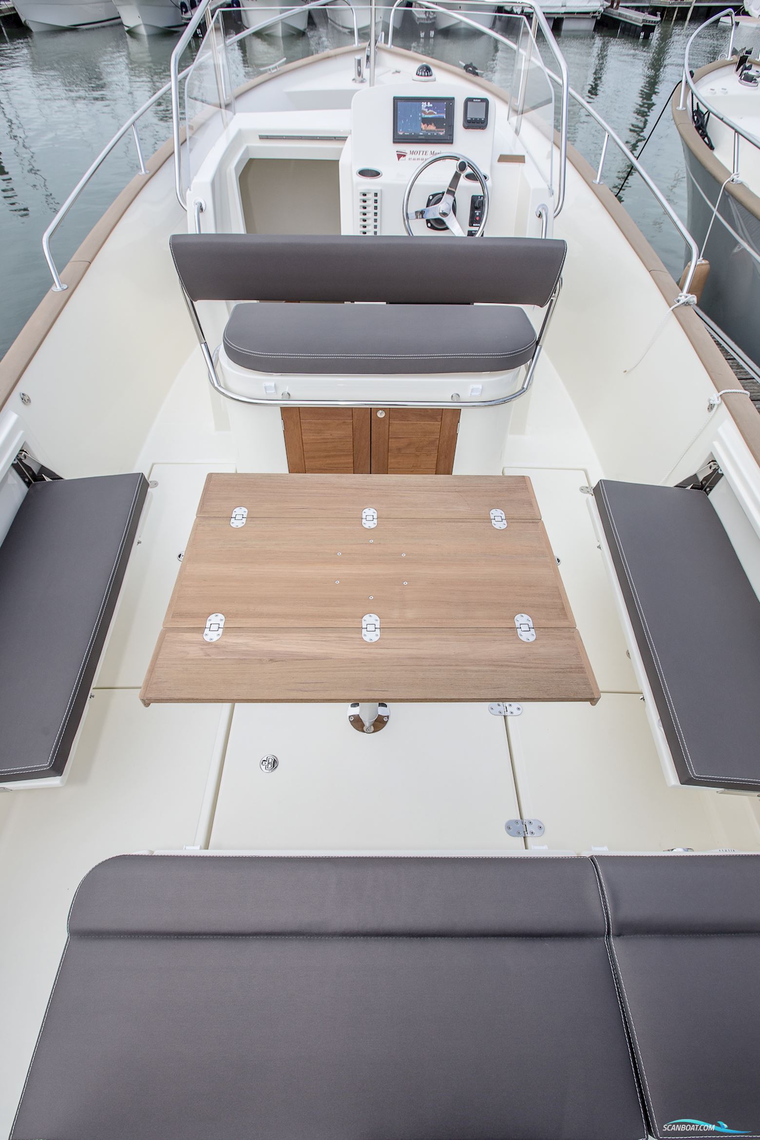 Rhéa 27 Open