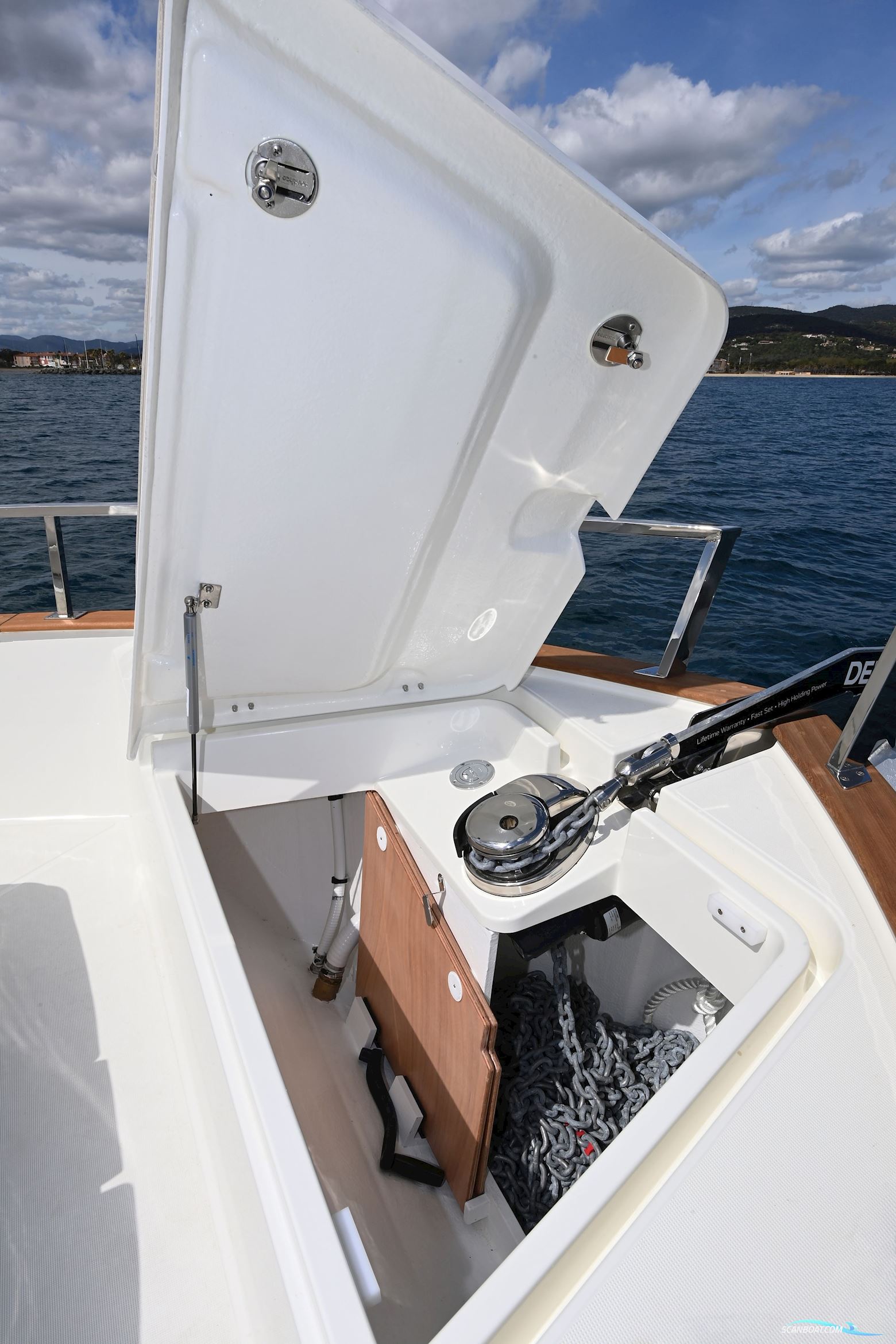 Rhéa 32 Open