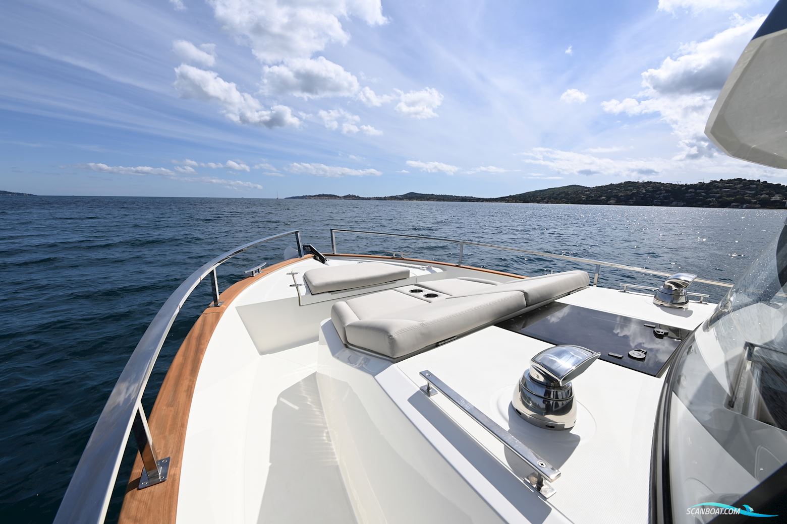 Rhéa 32 Open