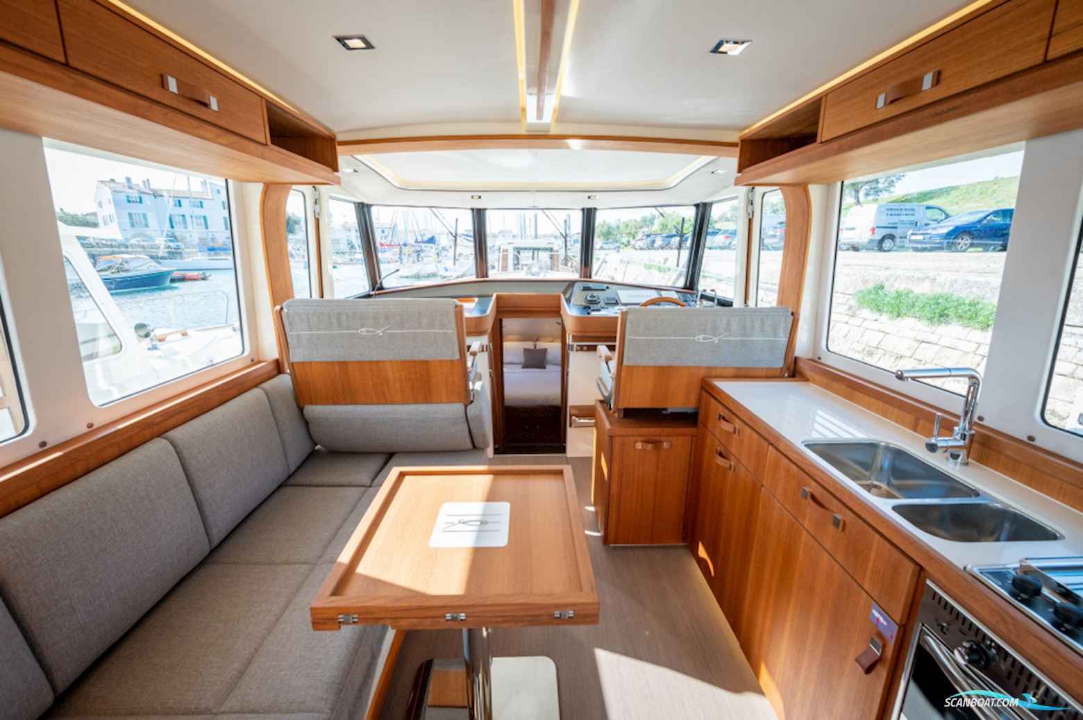 Rhea 34 Trawler