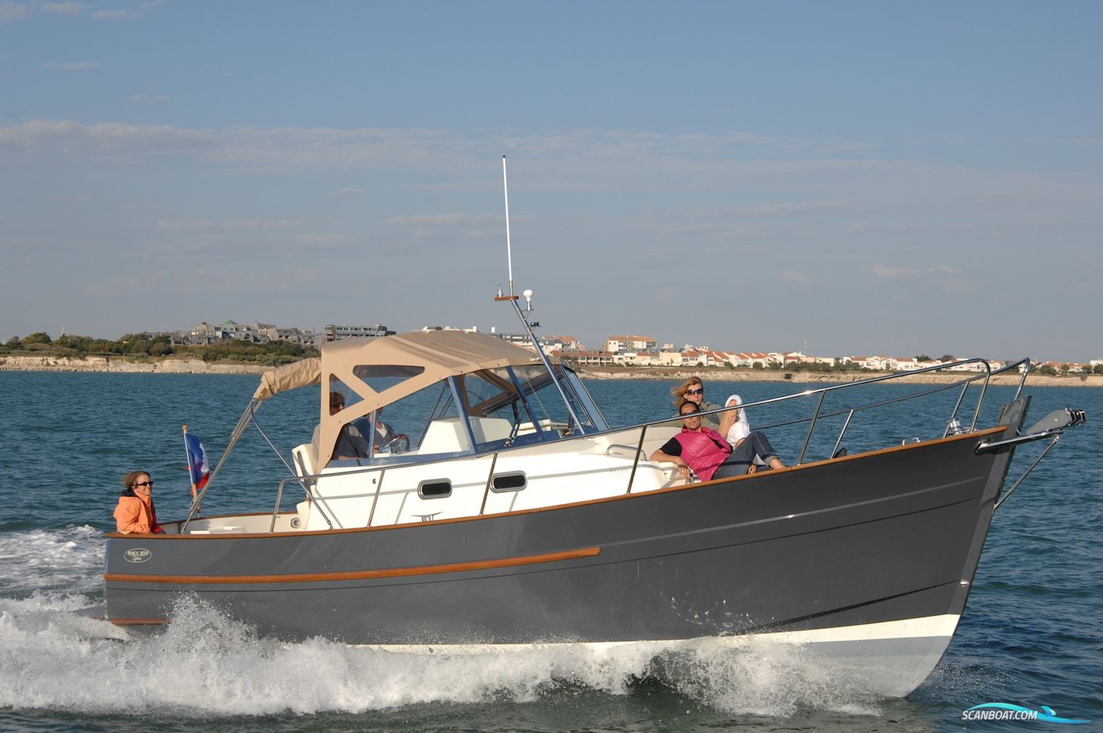 Rhéa 850 Open