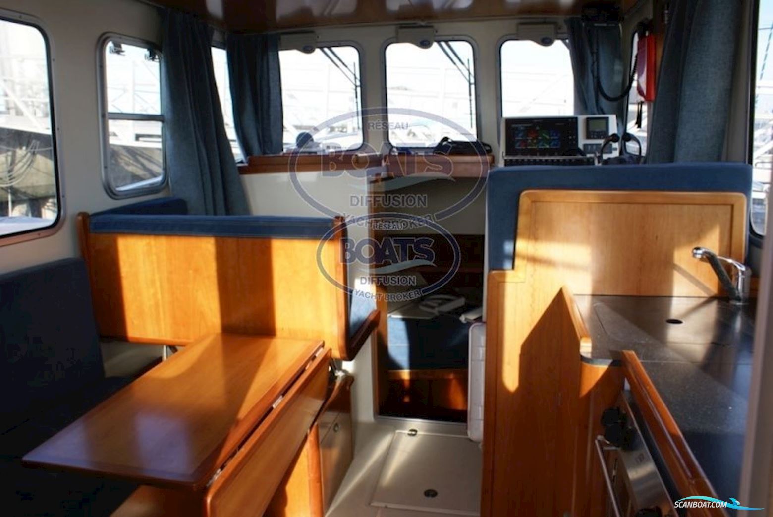 Rhea Marine RHEA 850 TIMONERIE