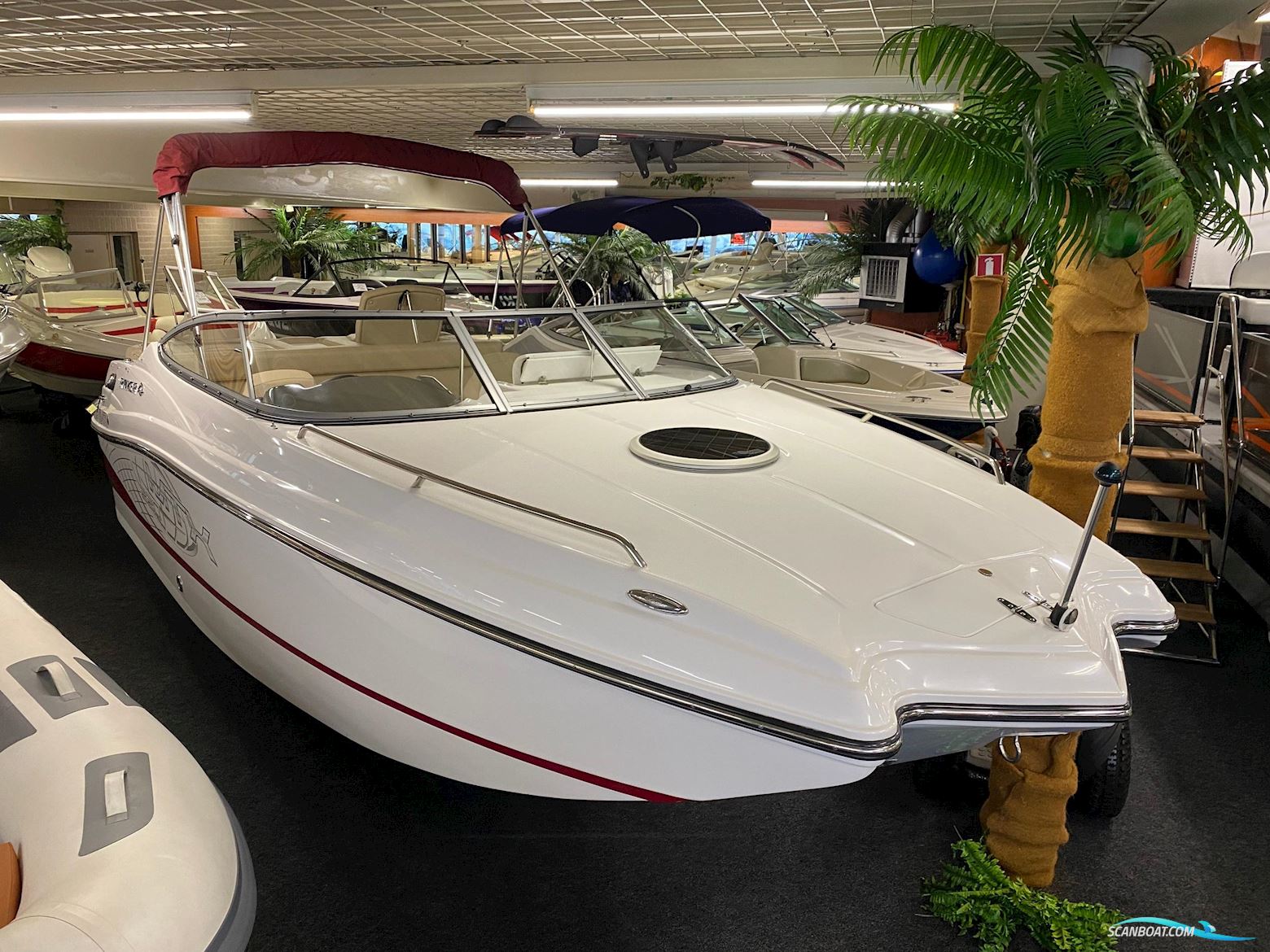 Rinker 220 Captiva Mtx Cuddy Motorboat 2015, with Mercruiser engine, The Netherlands