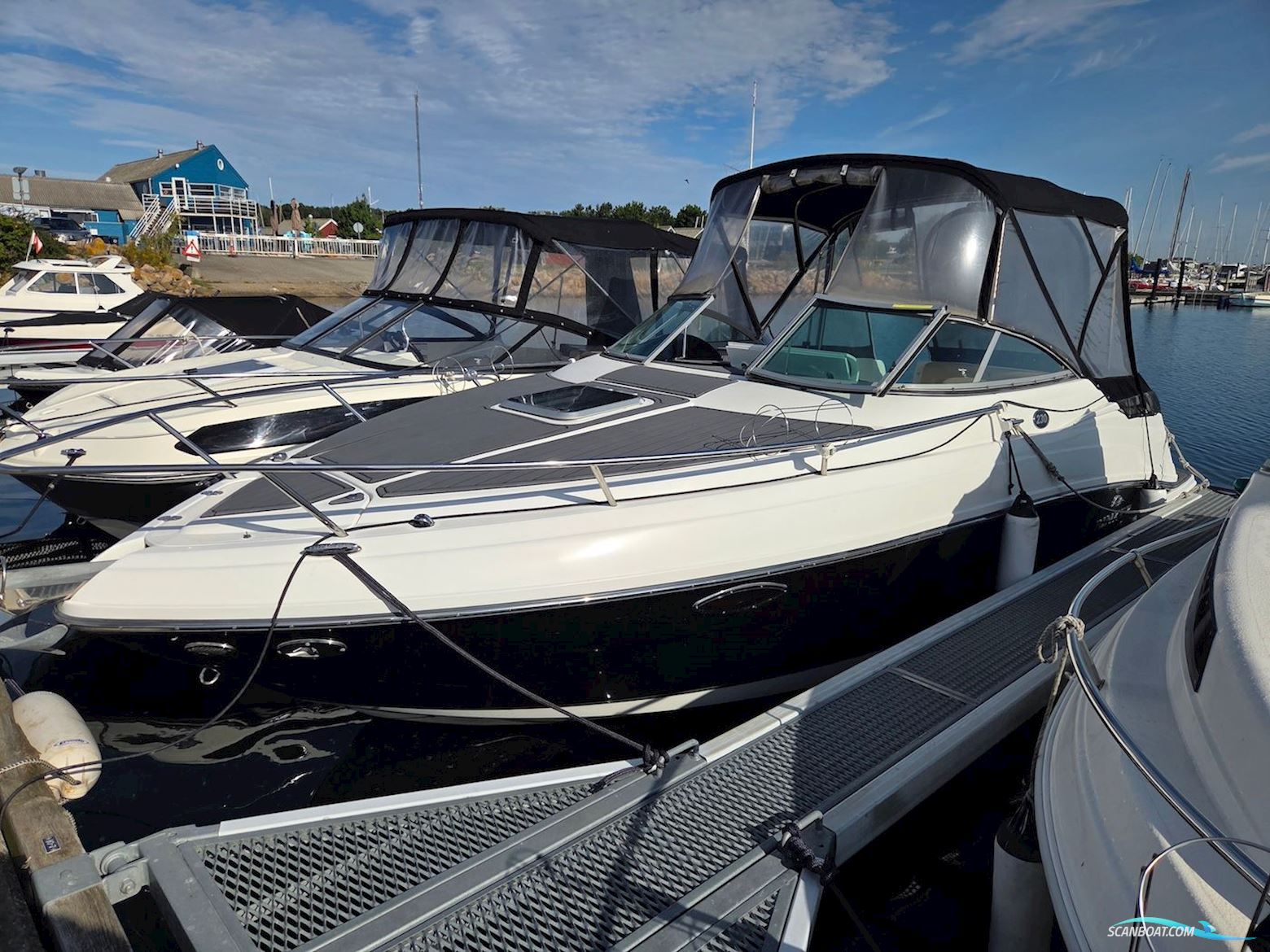 Rinker 230 Atlantic