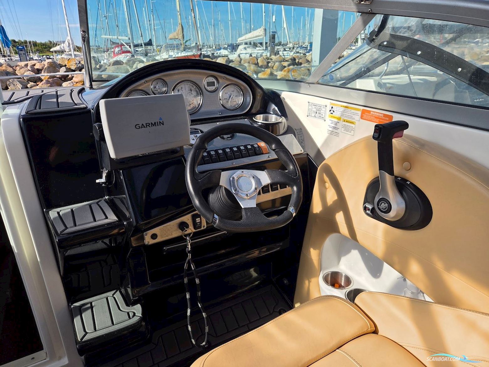 Rinker 230 Atlantic