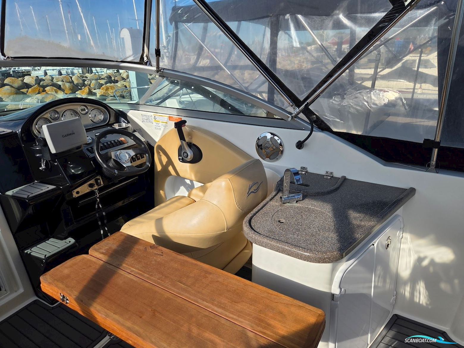 Rinker 230 Atlantic