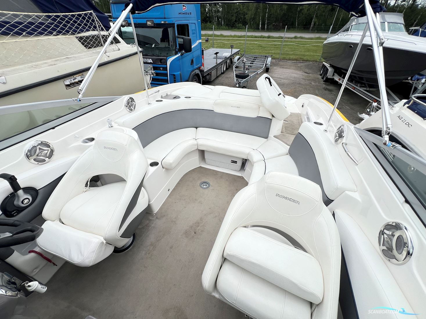 Rinker 246 Captiva