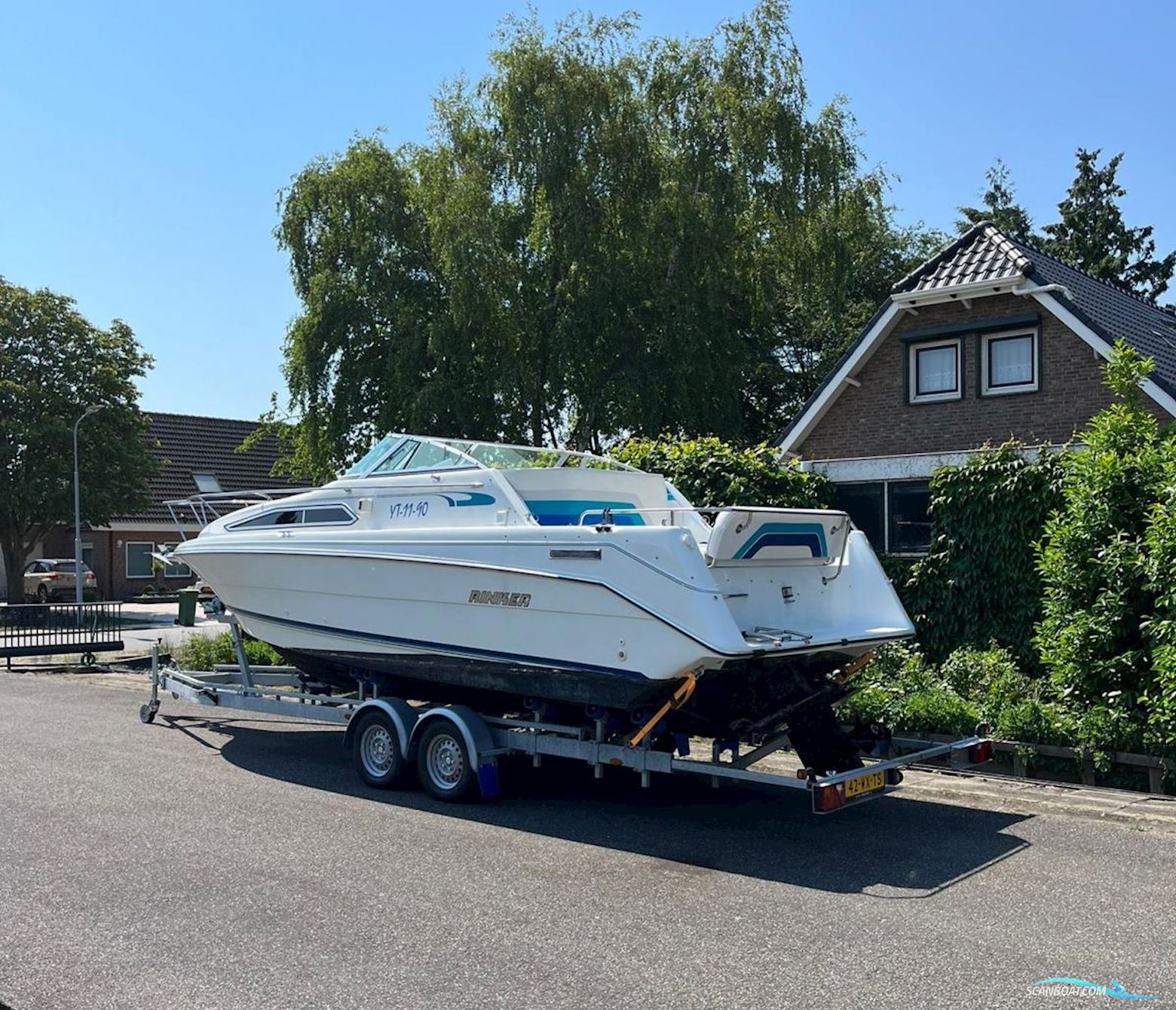 Rinker 260 Fiesta Fee