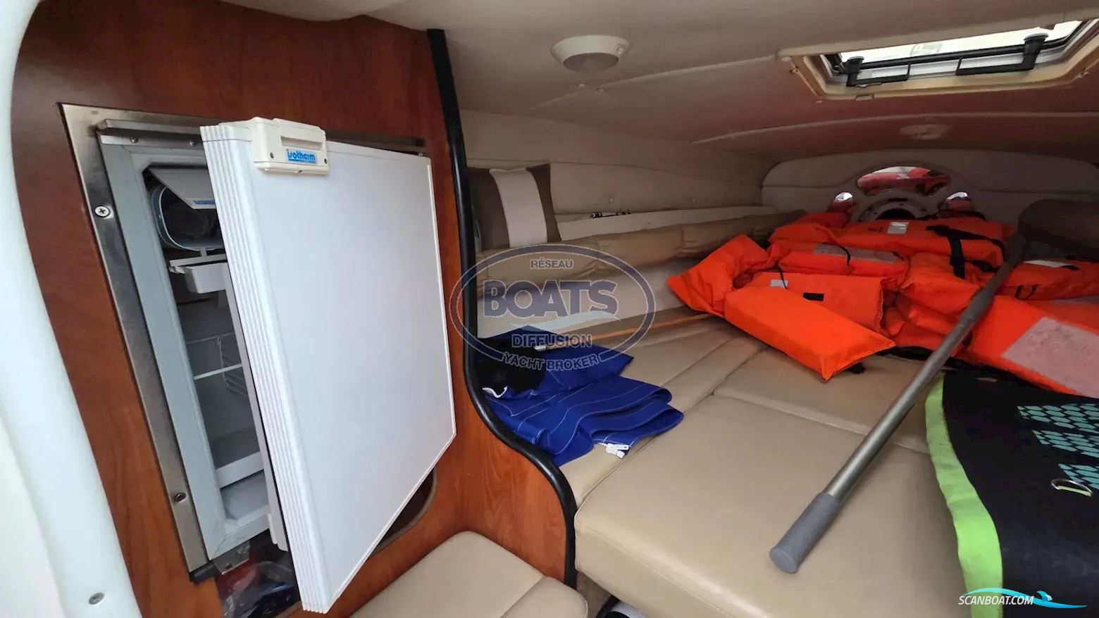 Rinker 262 Captiva Cuddy