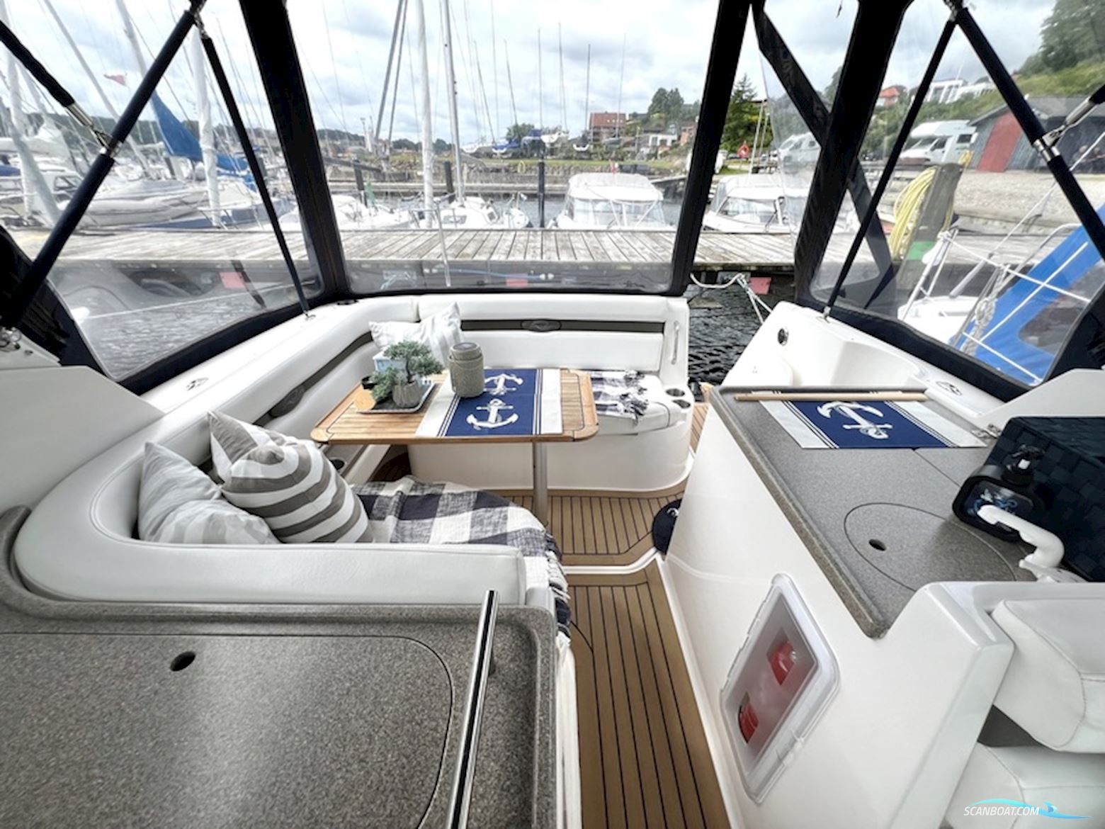 Rinker 280 Express Diesel