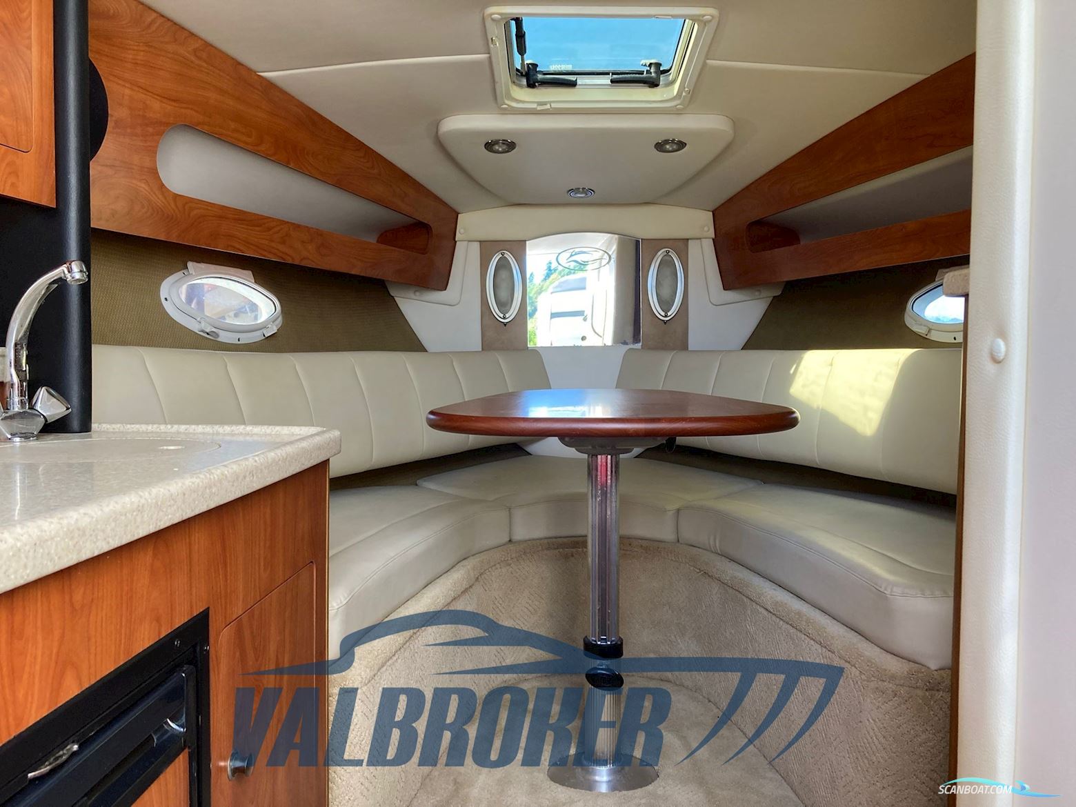 Rinker 280