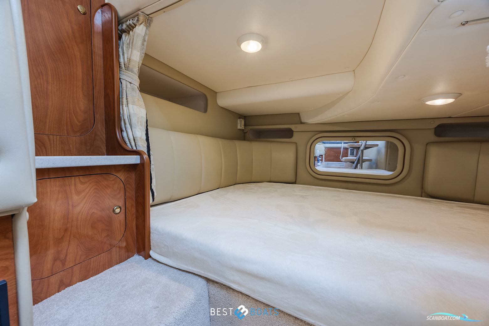 Rinker 342 Fiesta Vee