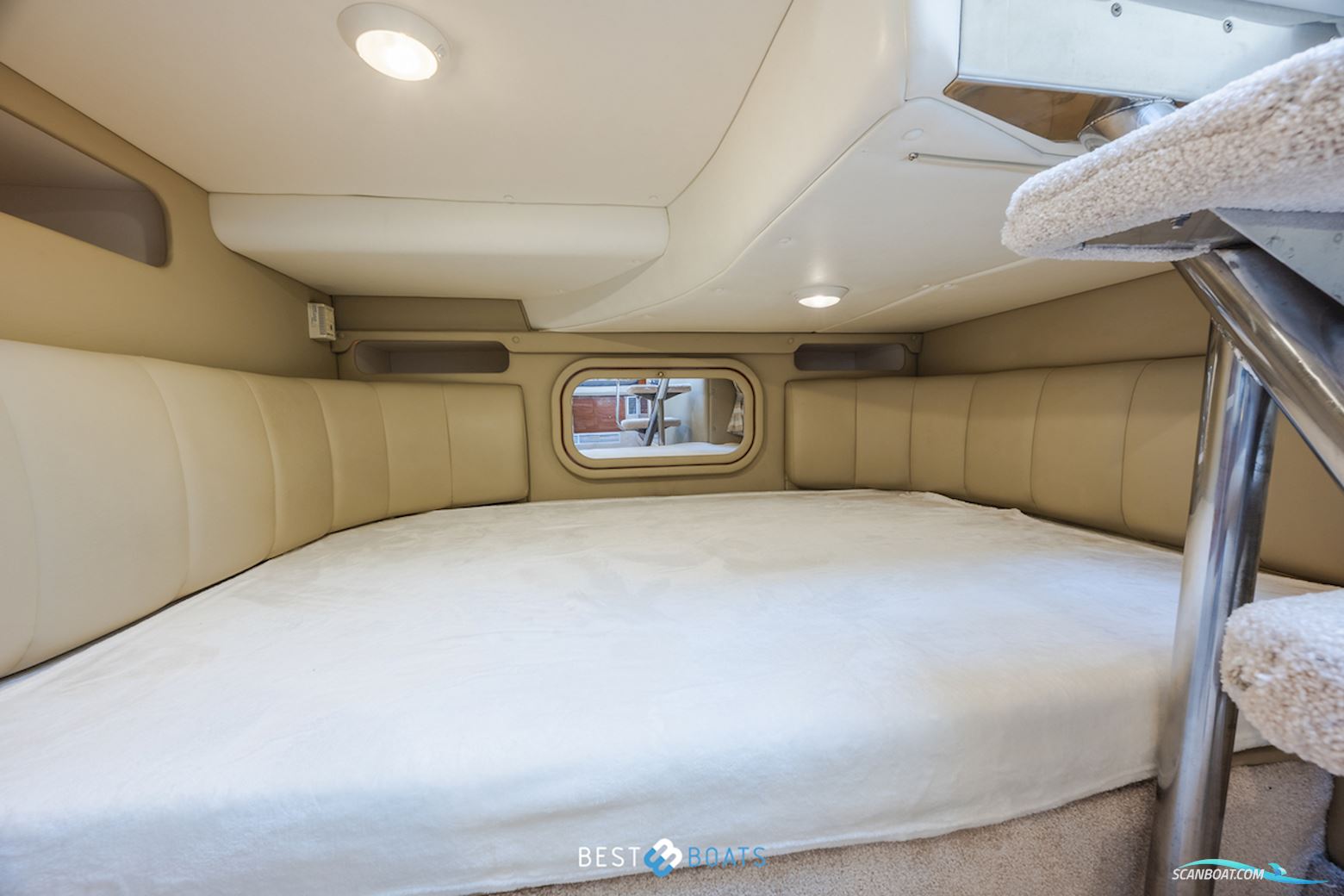 Rinker 342 Fiesta Vee