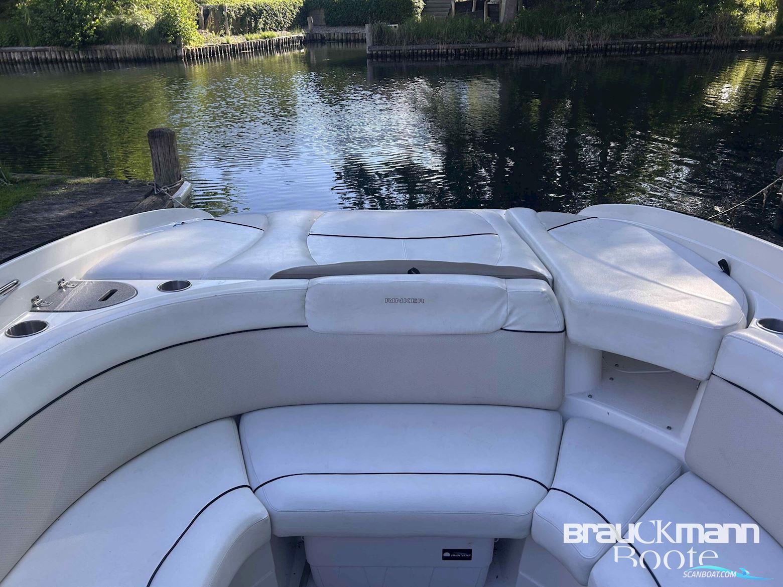 Rinker Captiva 246