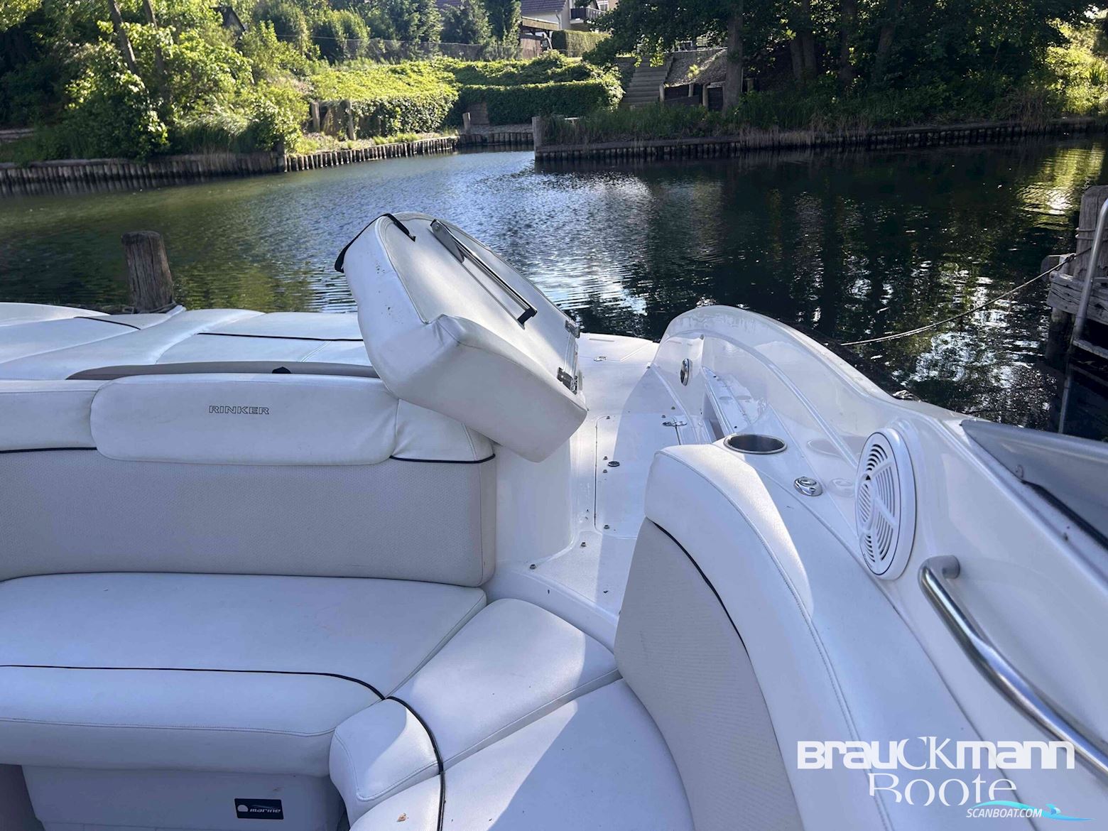 Rinker Captiva 246
