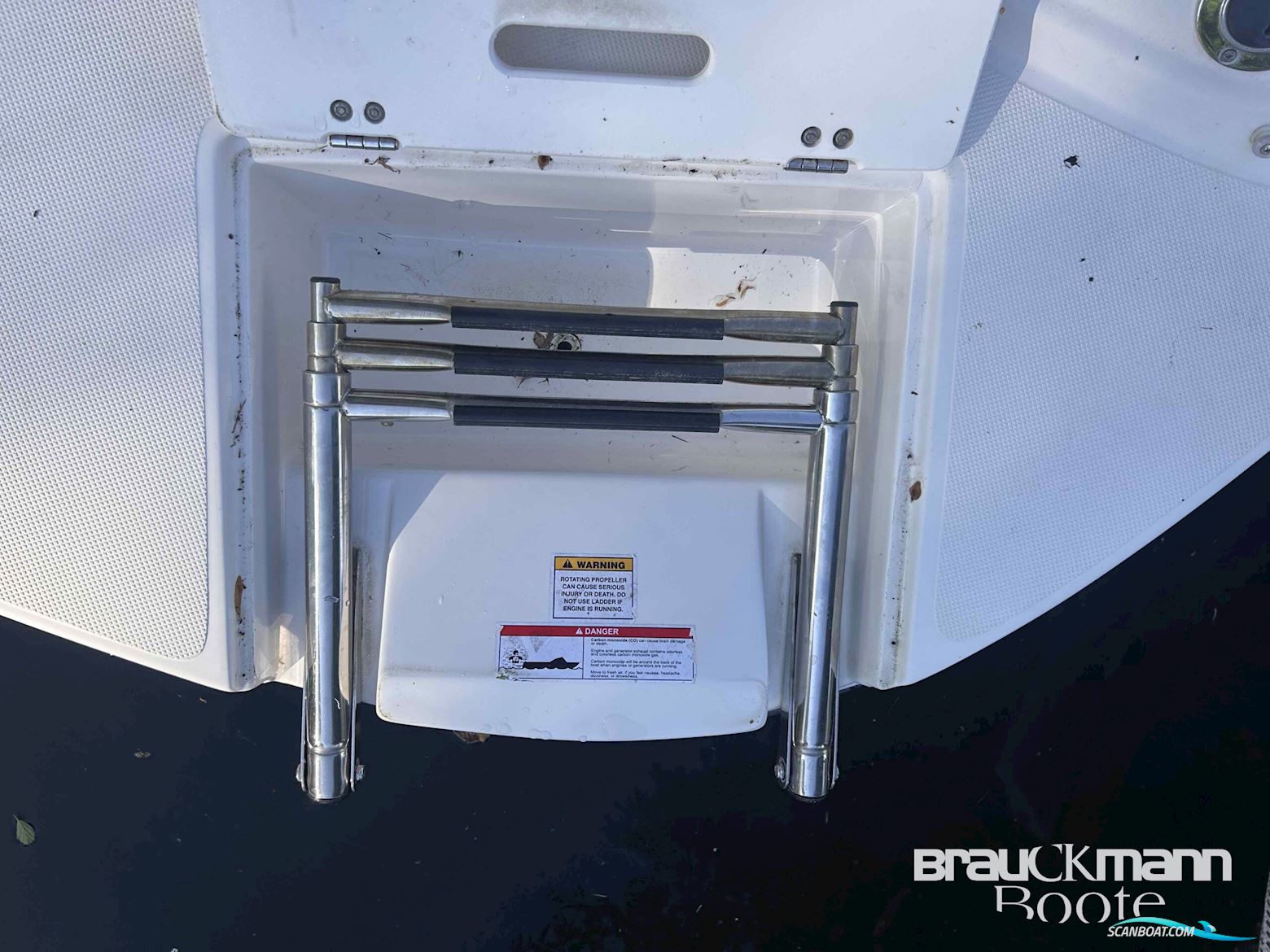 Rinker Captiva 246