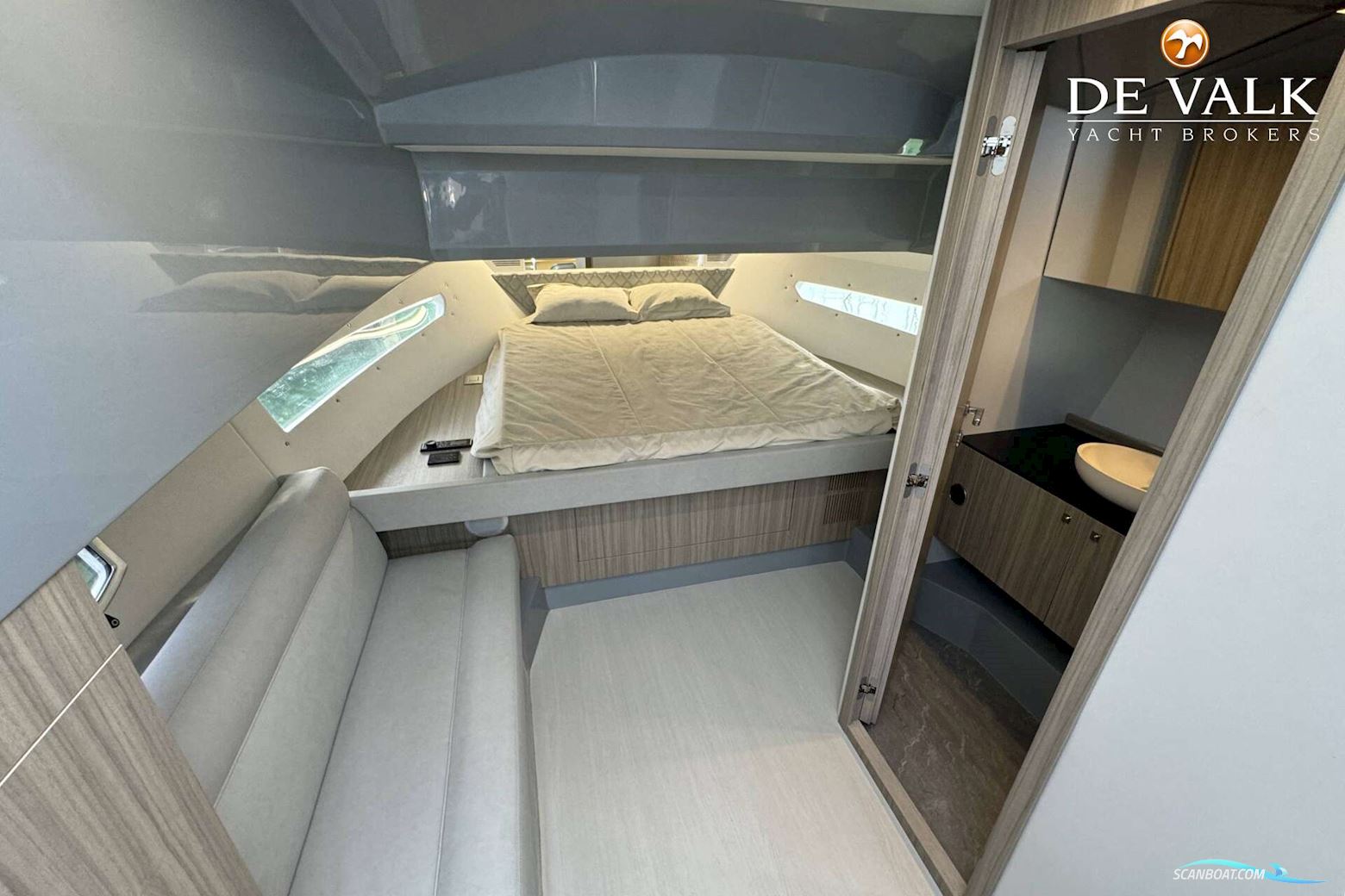 Rio Yachts Daytona 35