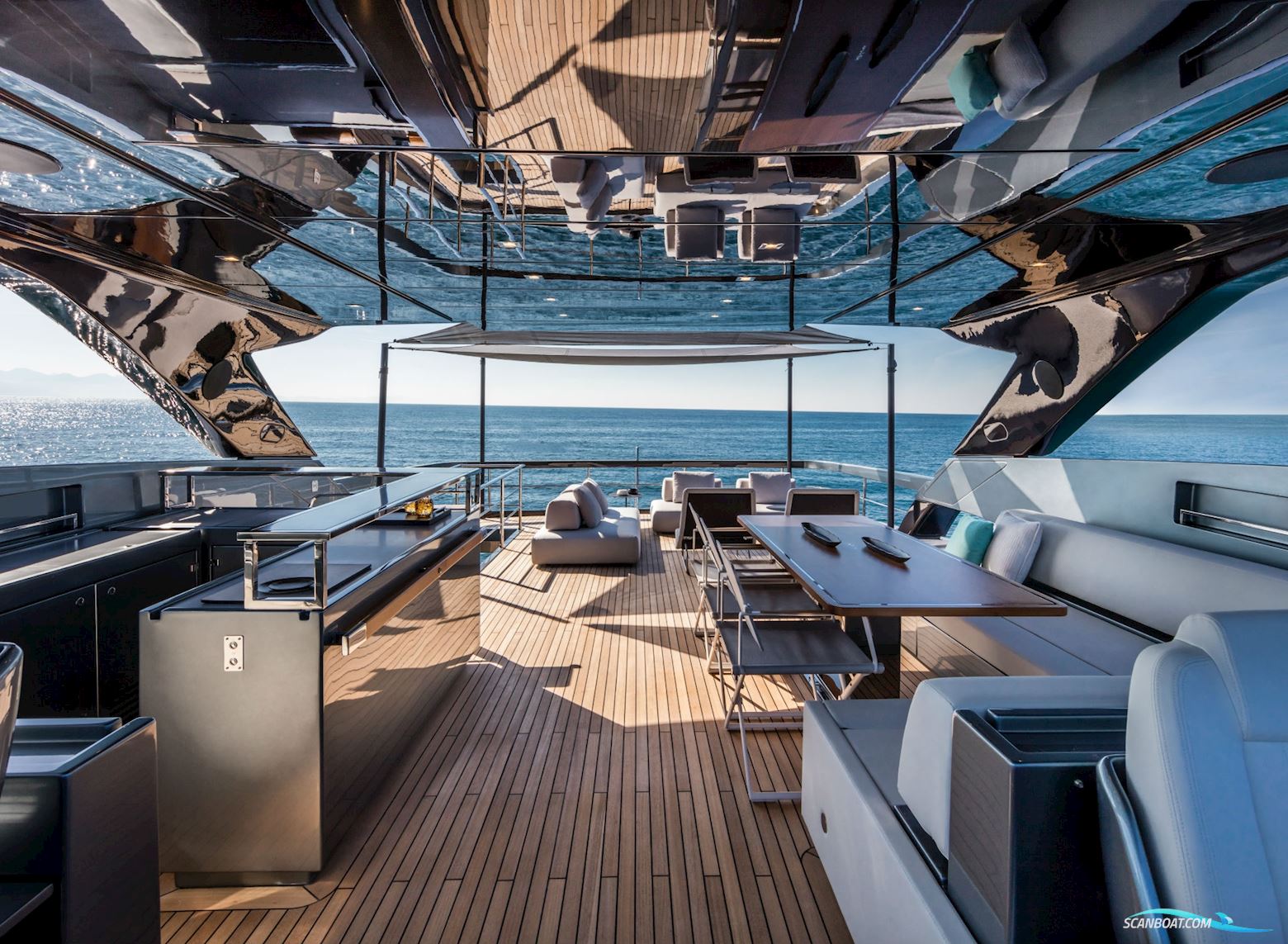 Riva 100′ Corsaro