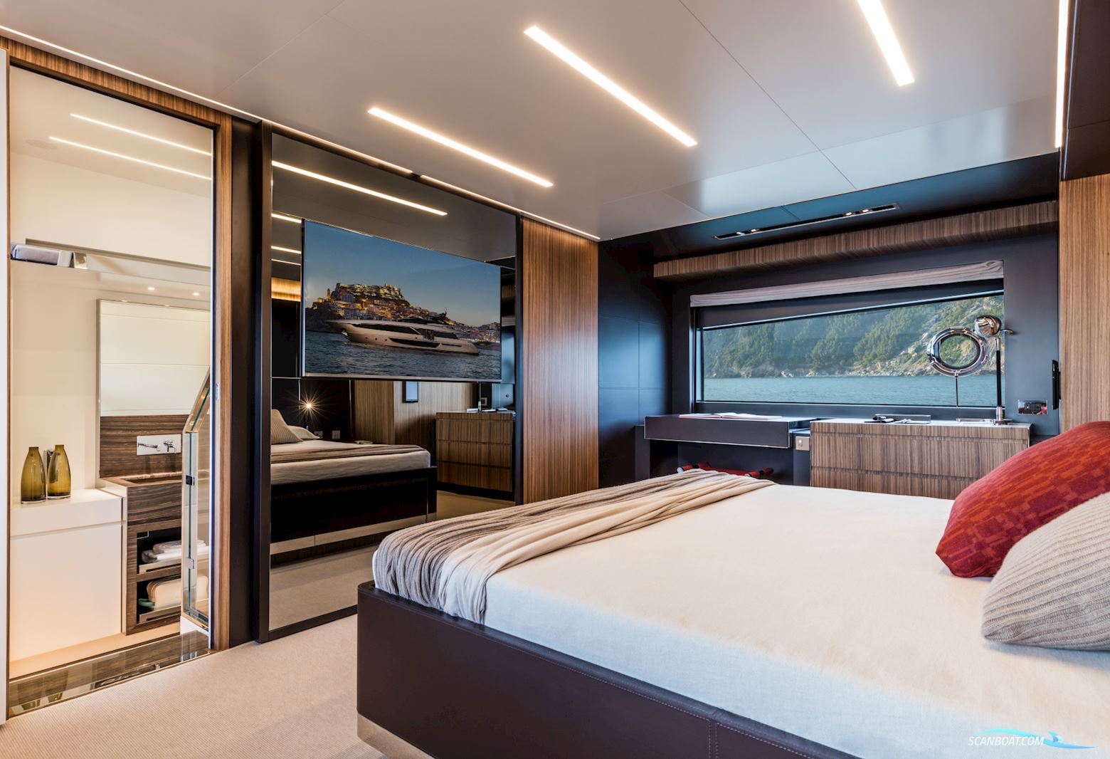 Riva 100′ Corsaro