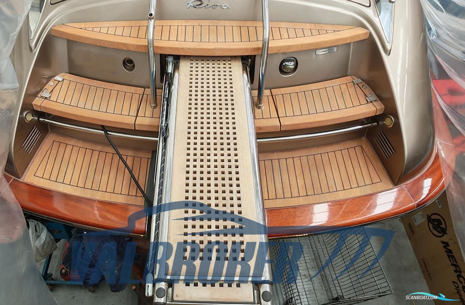 Riva 44 RAMA