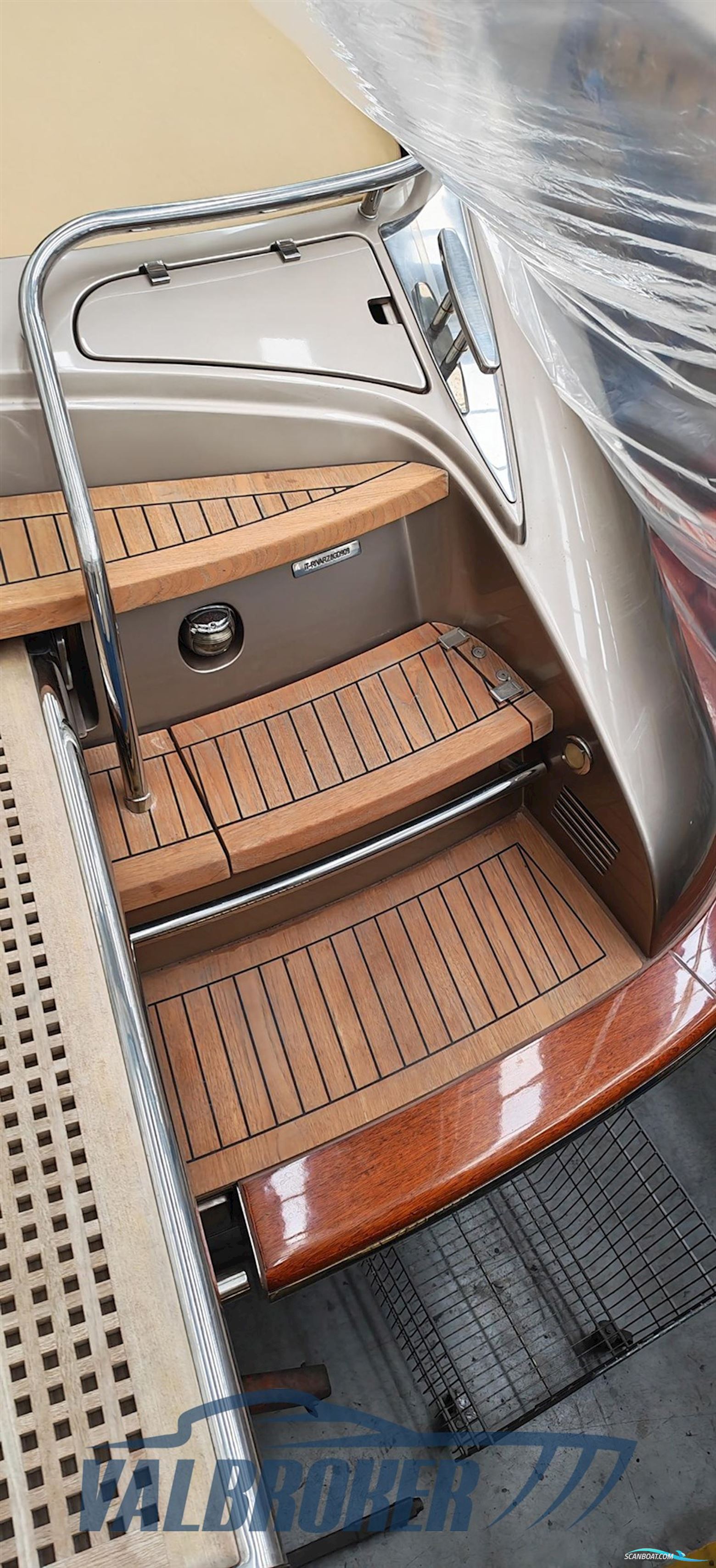 Riva 44 RAMA