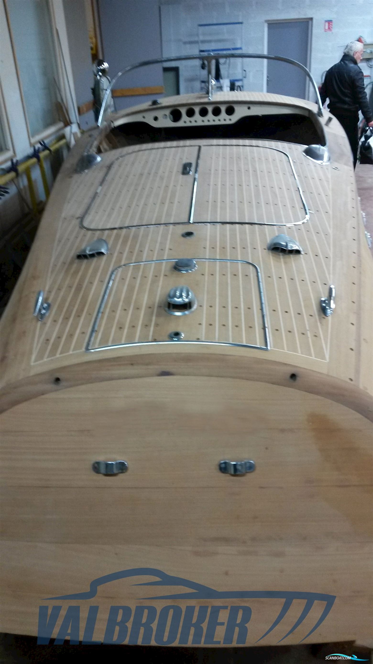 Riva Ariston CADILLAC