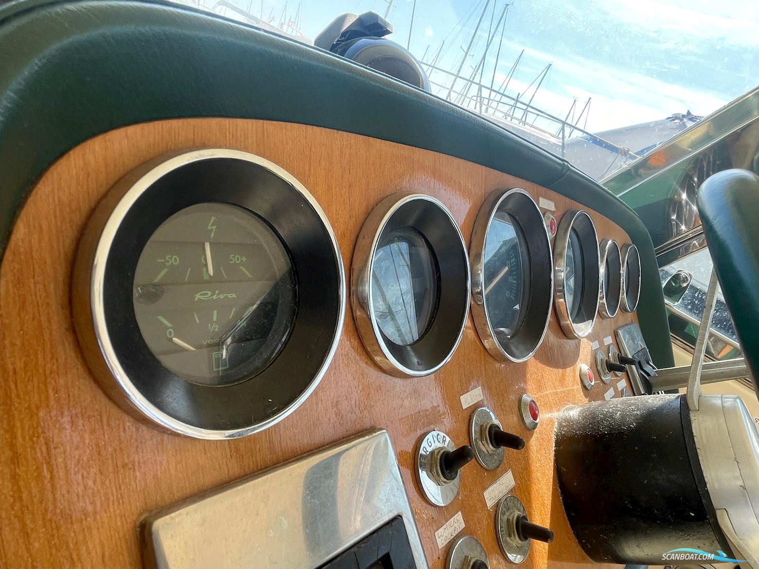 Riva Betram Sport Fish 25