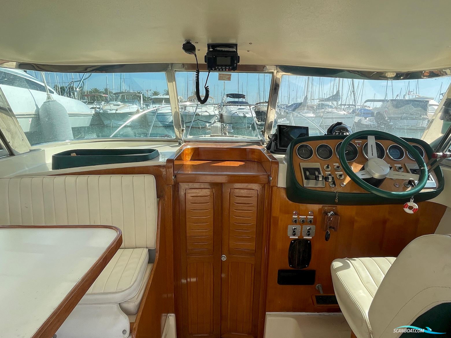Riva Betram Sport Fish 25