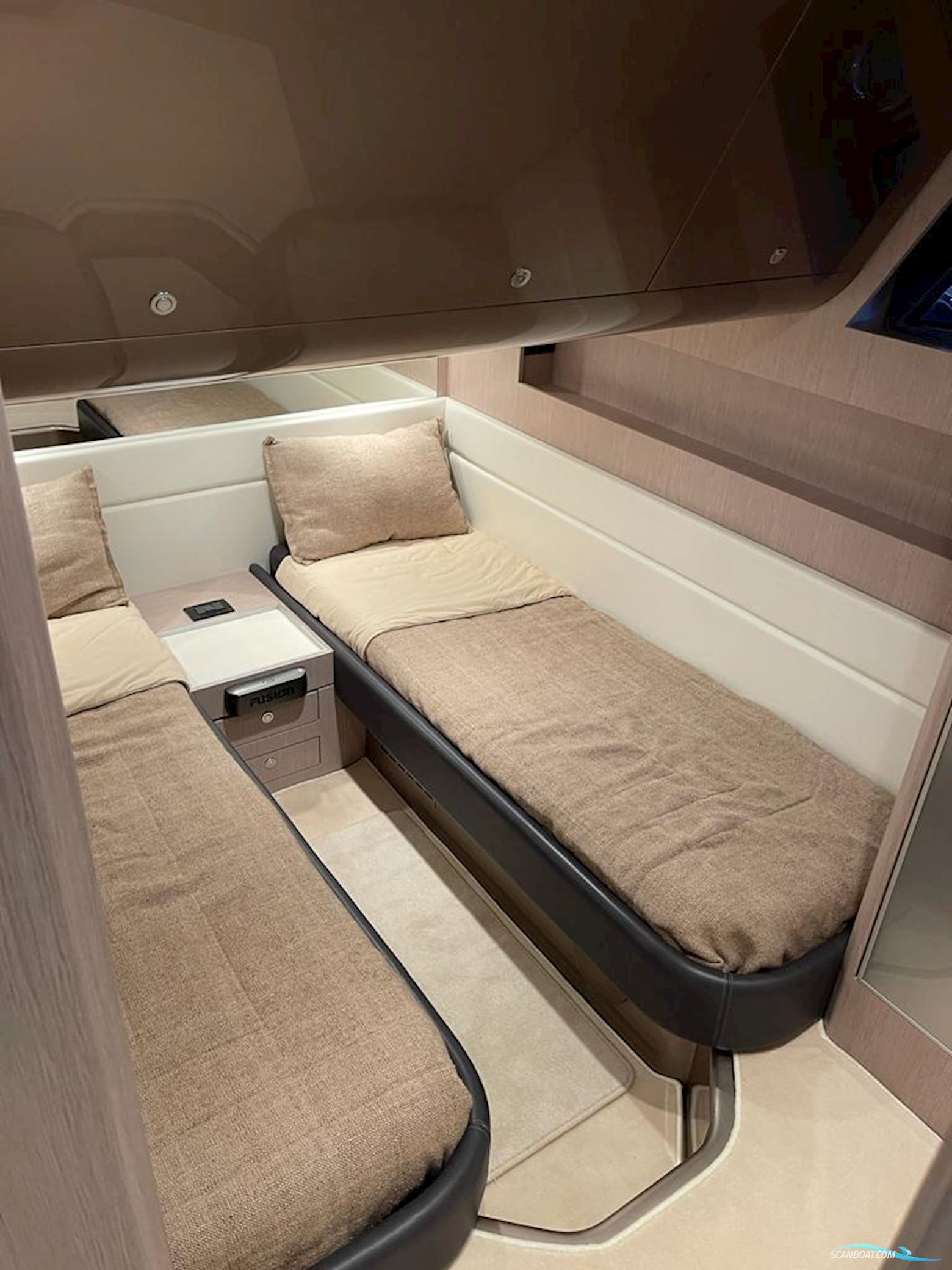 Riva le 52