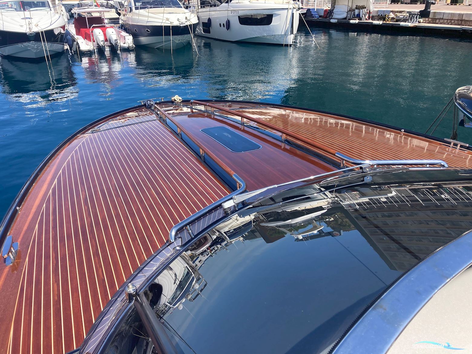 Riva rama 44