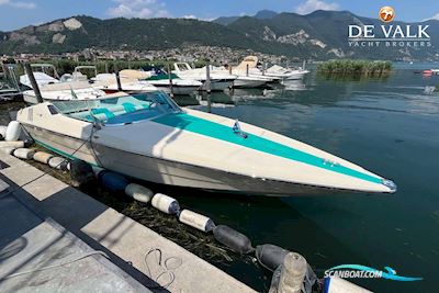 Riva St-Tropez Motorboat 1980, with Crusader M. U.S.A engine, Italy