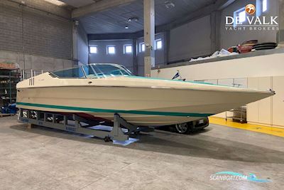 Riva St-Tropez Motorboat 1980, with Crusader M. U.S.A engine, Italy