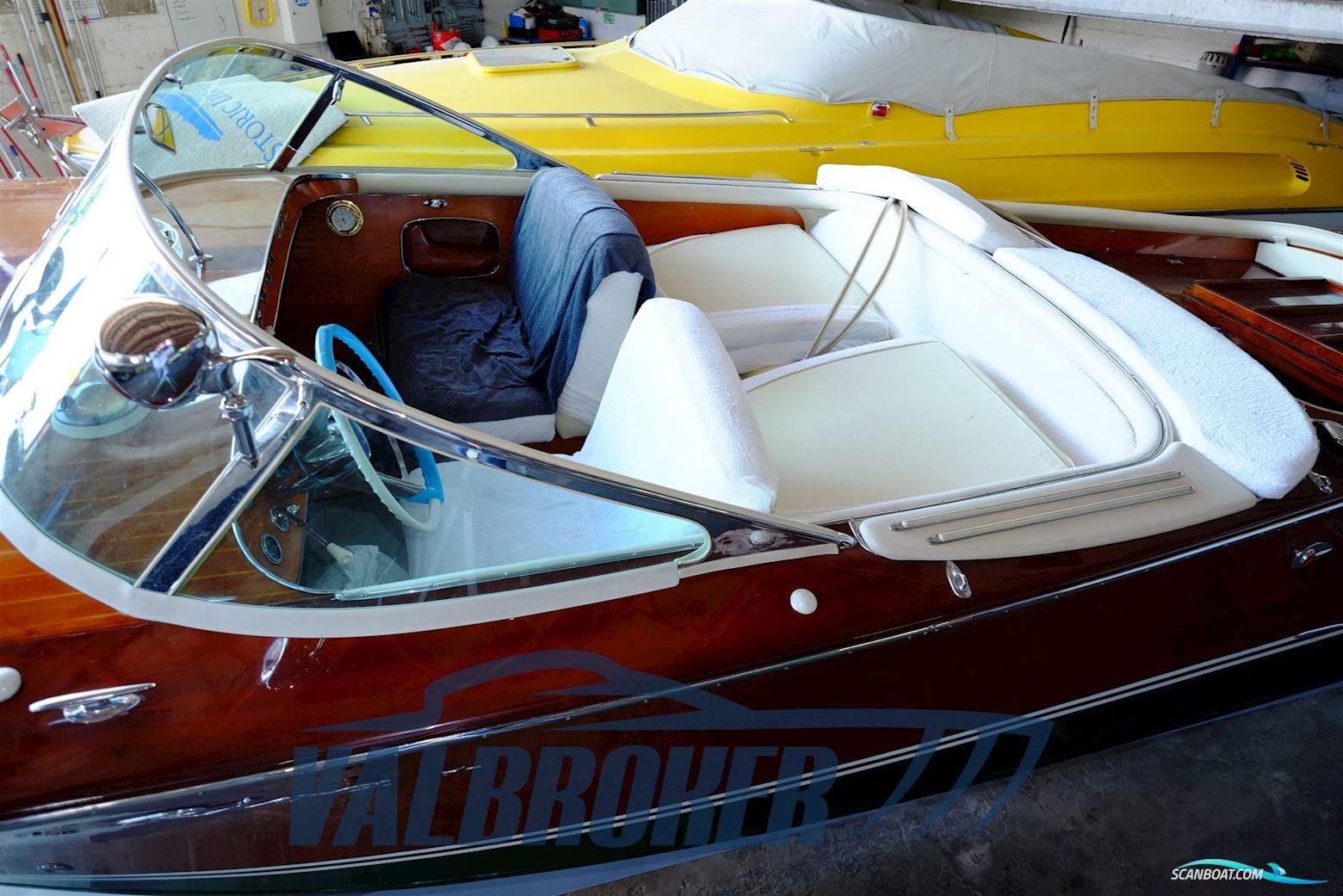 Riva Tritone
