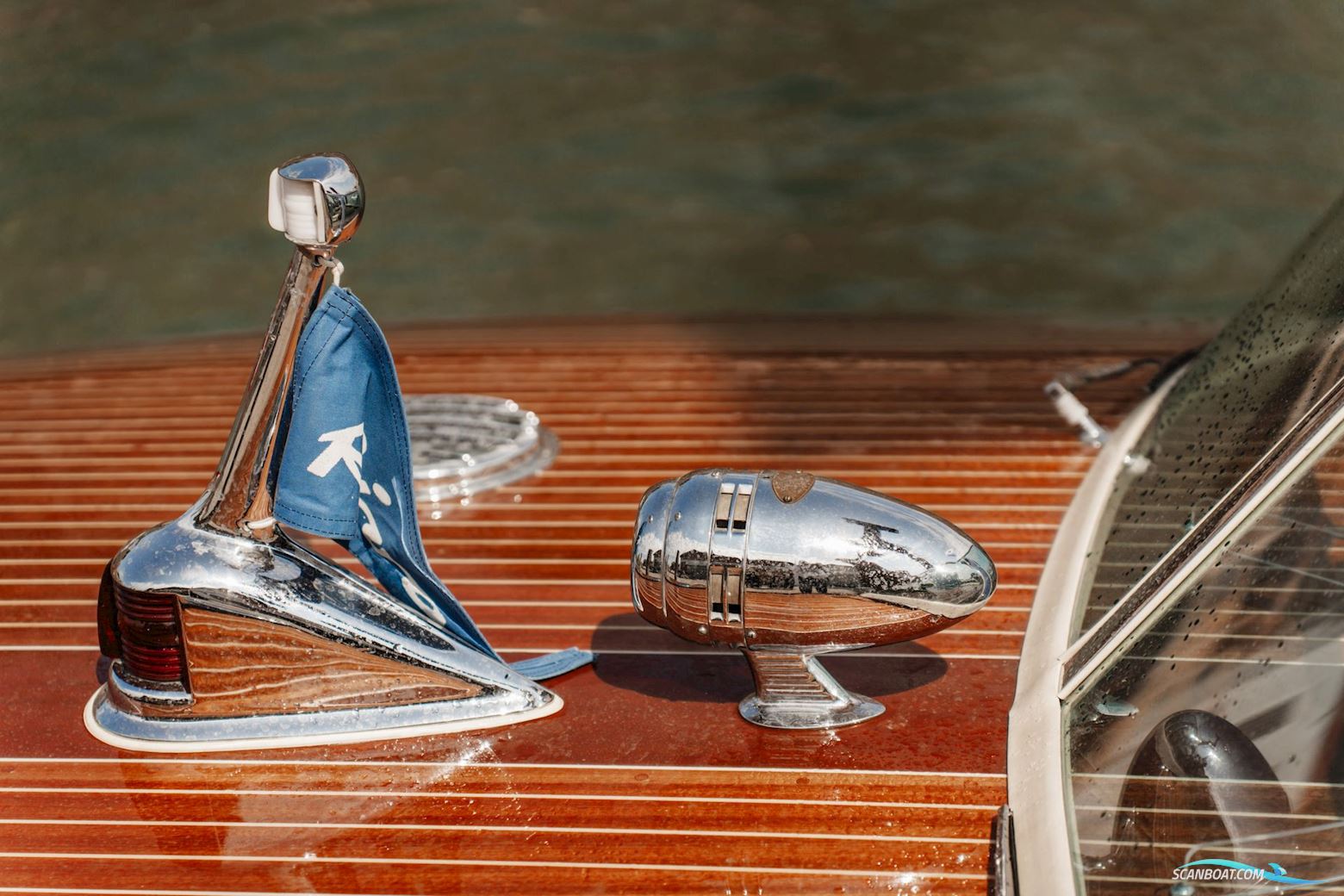 Riva Tritone
