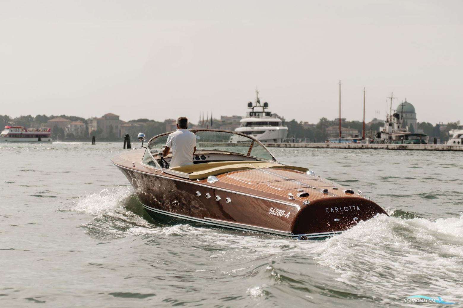 Riva Tritone