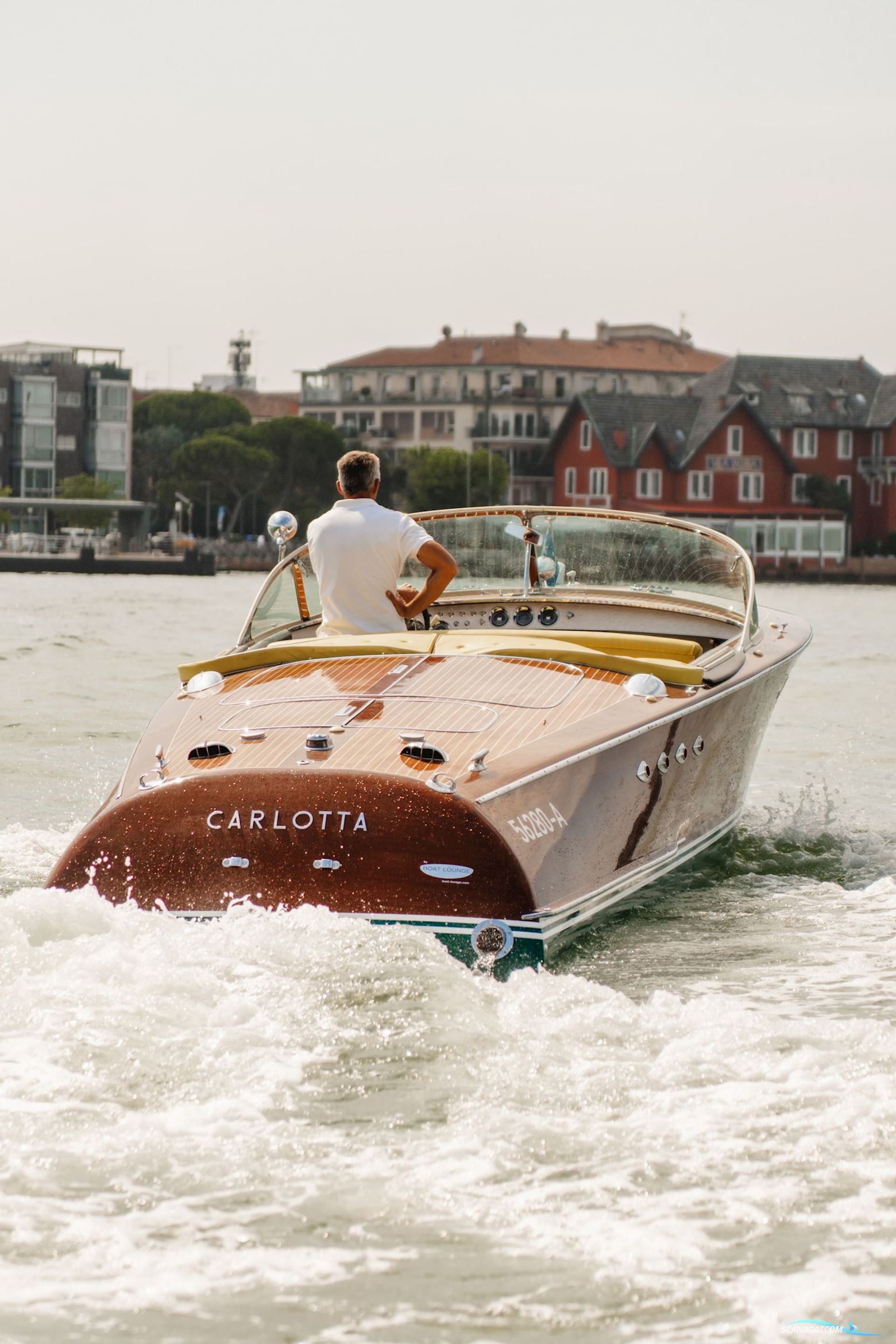 Riva Tritone