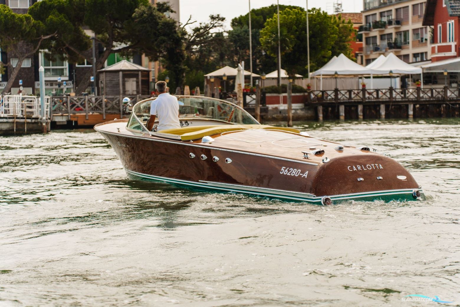 Riva Tritone