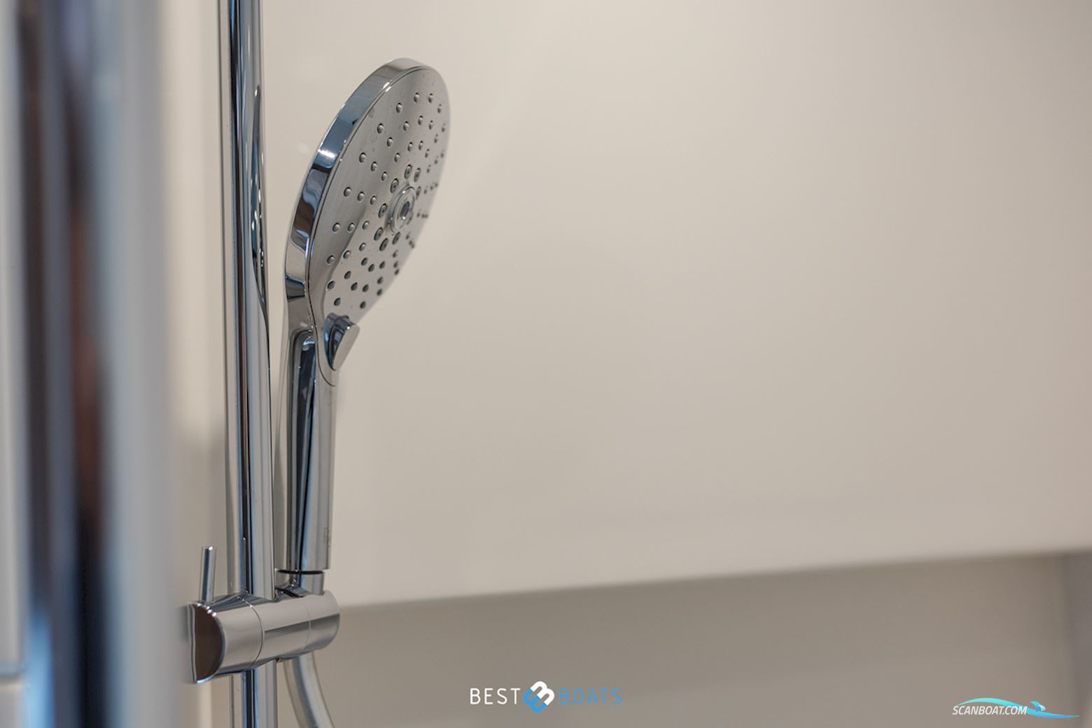 Riviera 4600 SPORT YACHT-PLATINUM EDITION