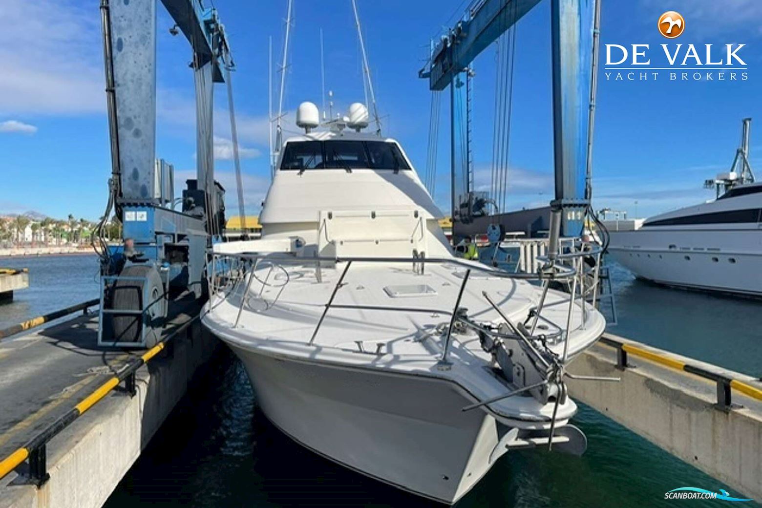 Riviera 58 Enclosed Flybridge Motorboat 2005, with Caterpillar engine, Spain