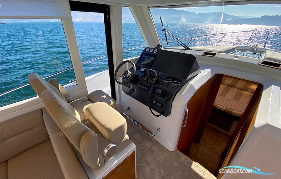 Rodman 1290 Evolution Flybridge