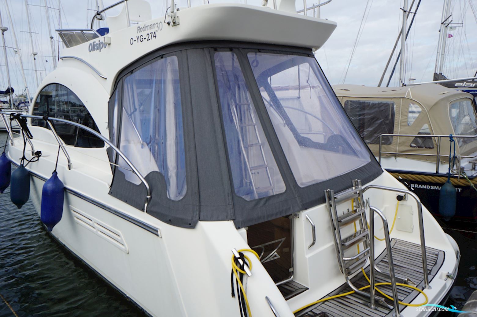 Rodman 30 Cruiser Flybridge