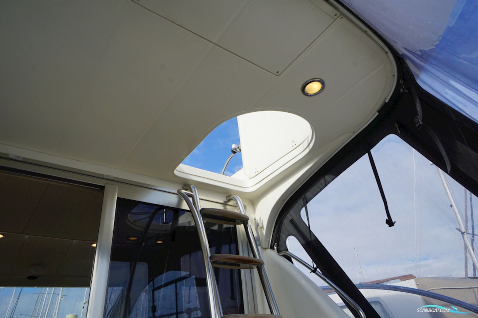 Rodman 30 Cruiser Flybridge