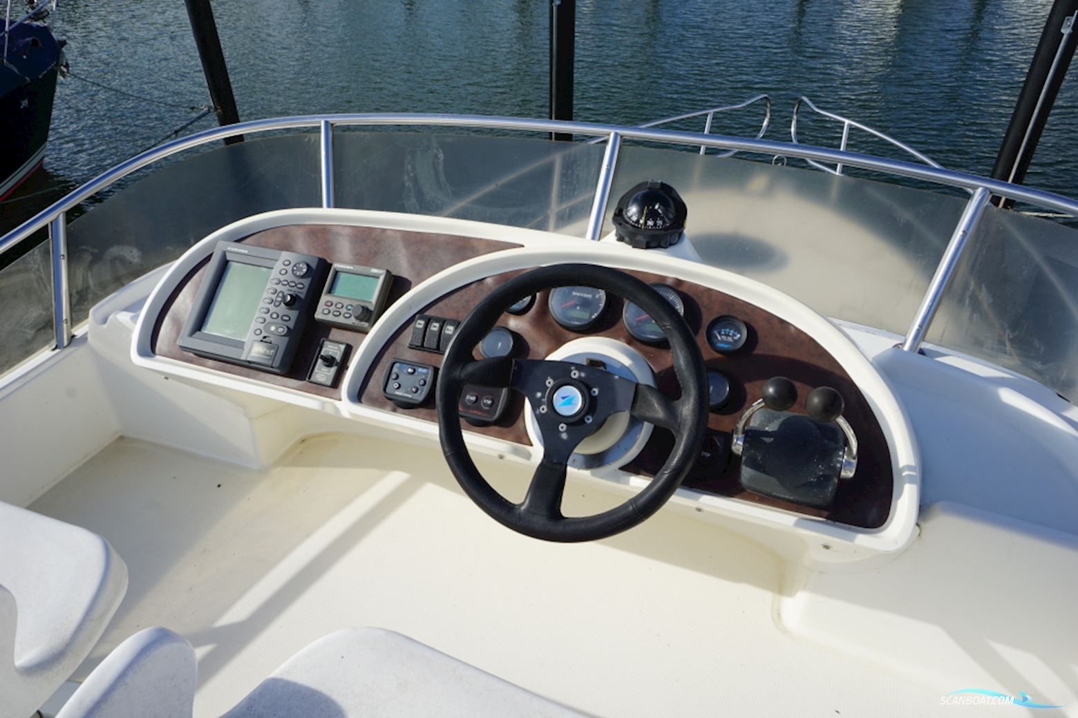 Rodman 30 Cruiser Flybridge