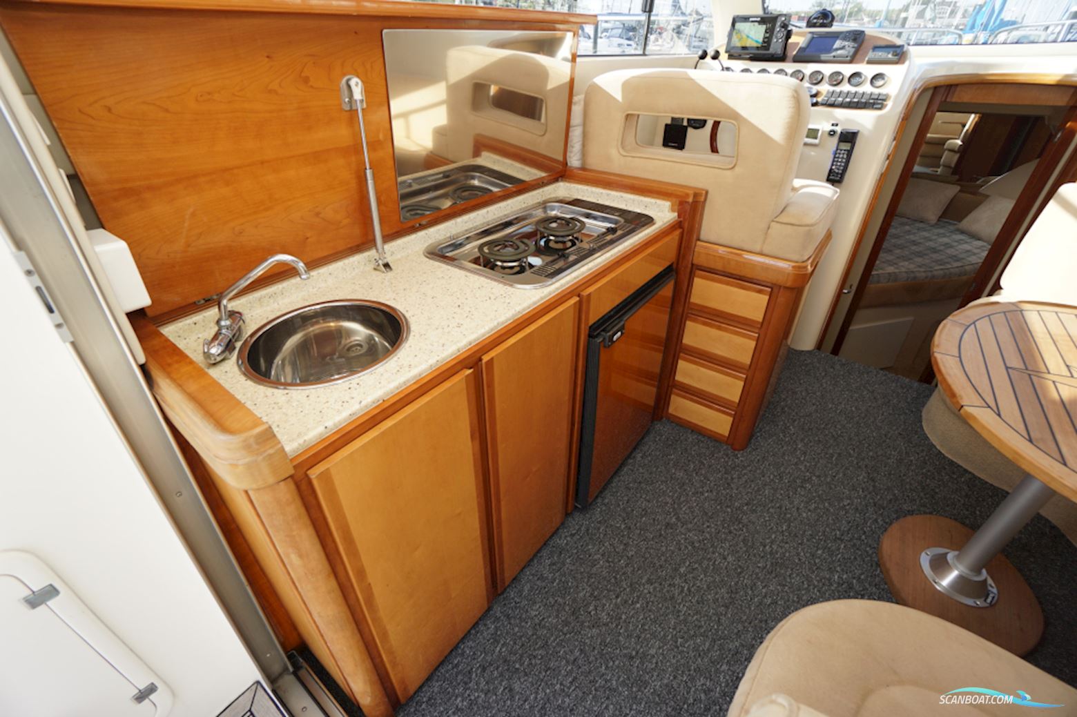 Rodman 30 Cruiser Flybridge