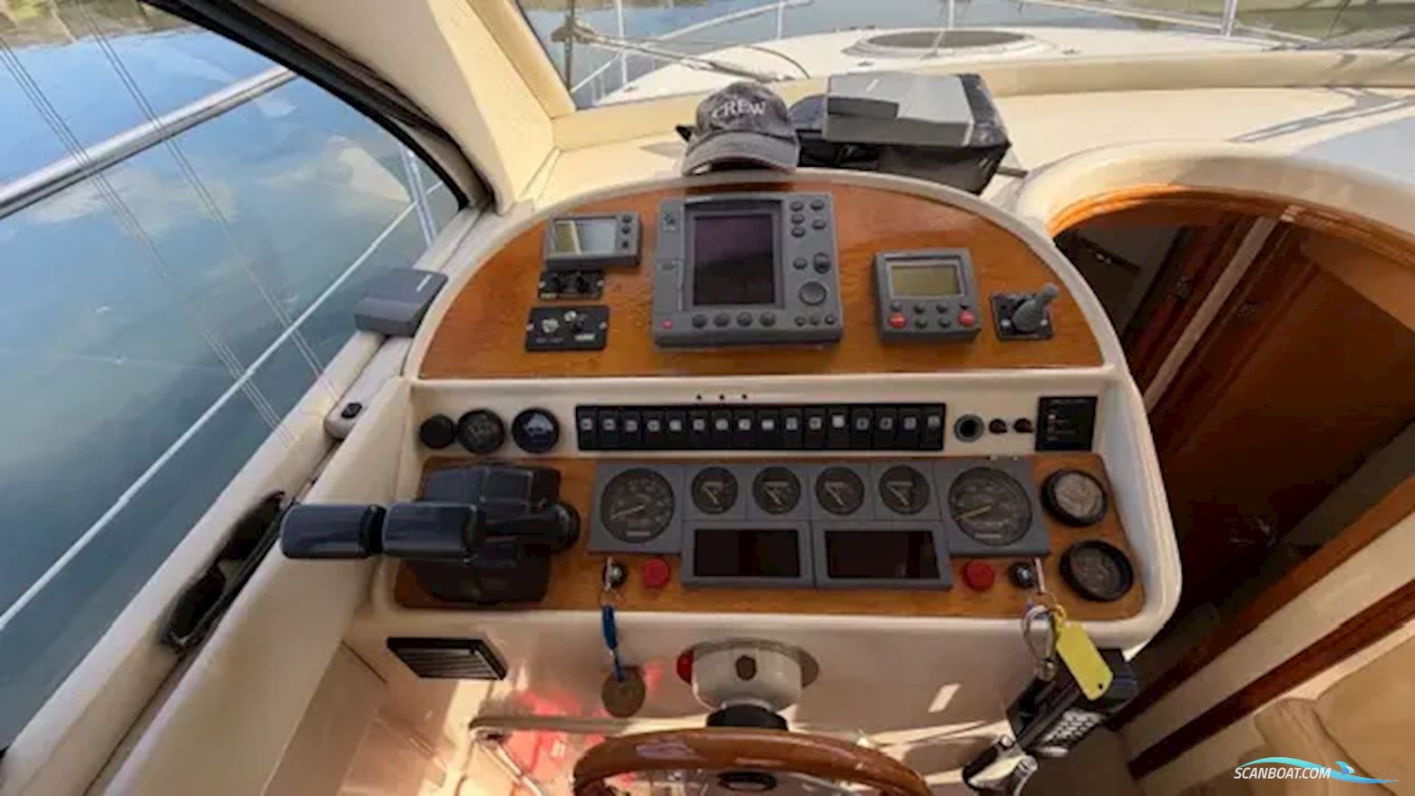 Rodman 30 Cruiser Flybridge